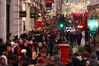 Grim retail sales suggest possible recession for Britain