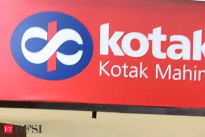 Kotak Bank 'attractive' despite short-term issues, rises over 5% - ET BFSI