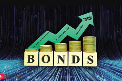 Banks' infra bonds issues set to hit record high of Rs 1.3 lakh crore this fiscal - ET BFSI