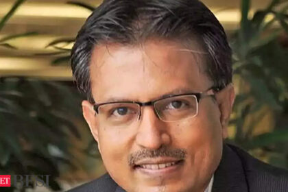 Deposit problem to ease if govt parks surplus funds with commercial banks instead of RBI, says Kotak MF's Nilesh Shah - ET BFSI